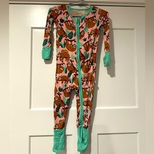 Sloth little sleepies zippy